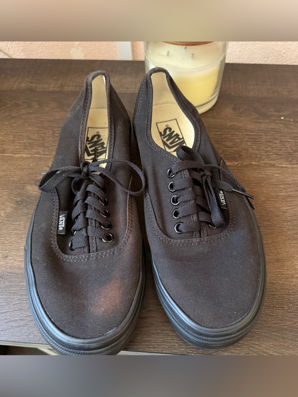 Vans Black Canvas Low-Top Lace-Up Sneakers Mens size 8 Women’s size 9.5 - Picture 2 of 5